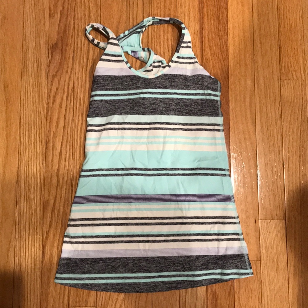 Lululemon athletic top